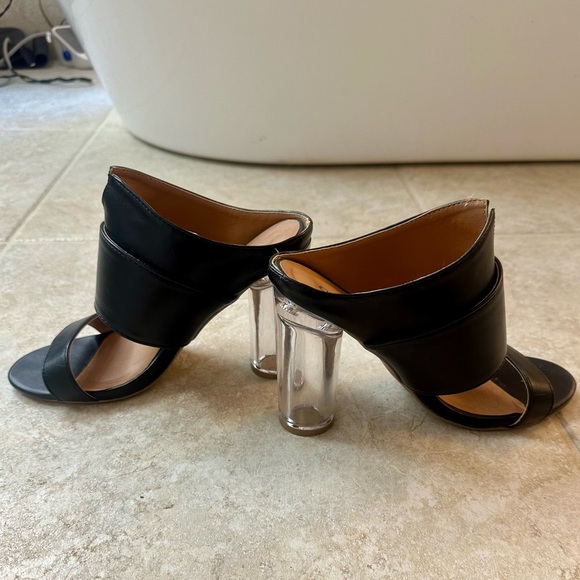 Qupid Black with Clear High Heels - Picture 8 of 8